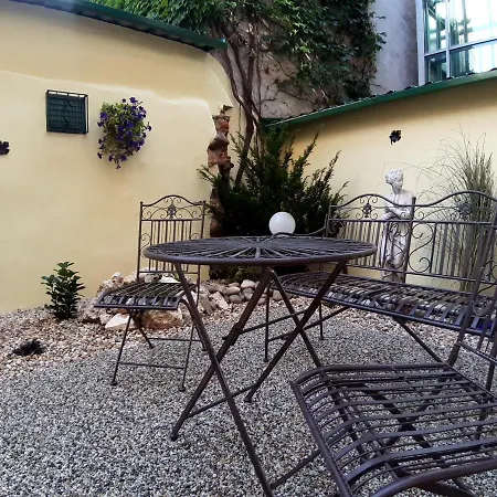 아파트 Hrnciarska *